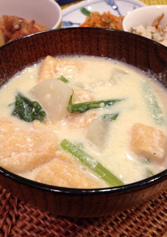 しみじみ美味しい かぶの豆乳みそスープ