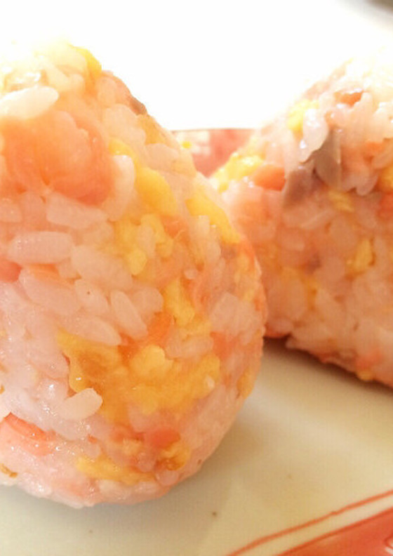 シャケと玉子の酢飯ゴハン