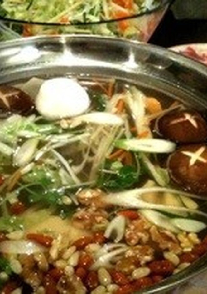薬膳鍋 冬野菜と豚肉しゃぶしゃぶ