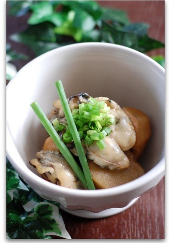 牡蠣と里芋の煮物