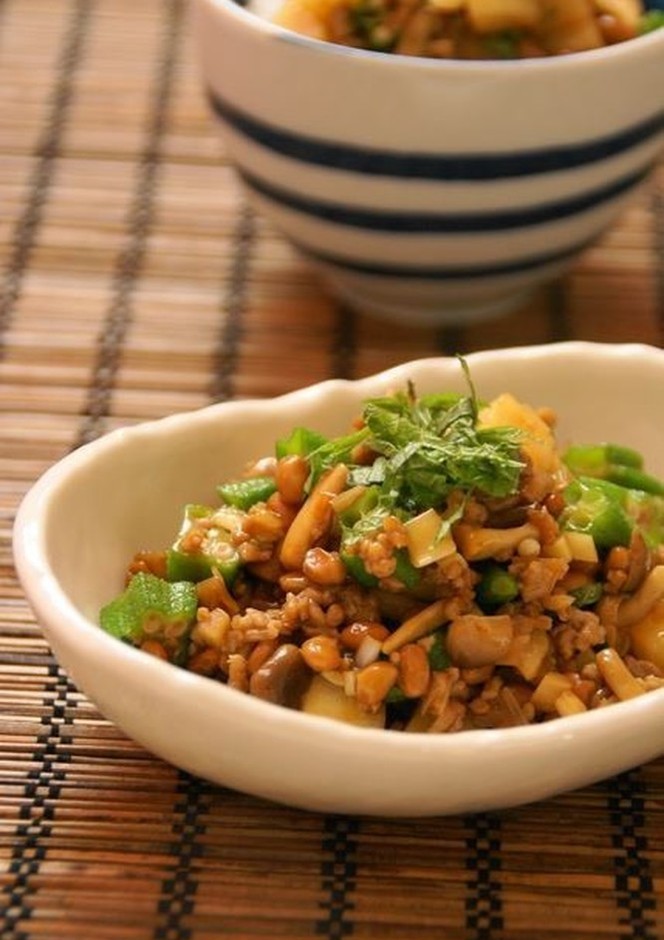 納豆と挽肉 ネバネバ野菜の中華風炒め