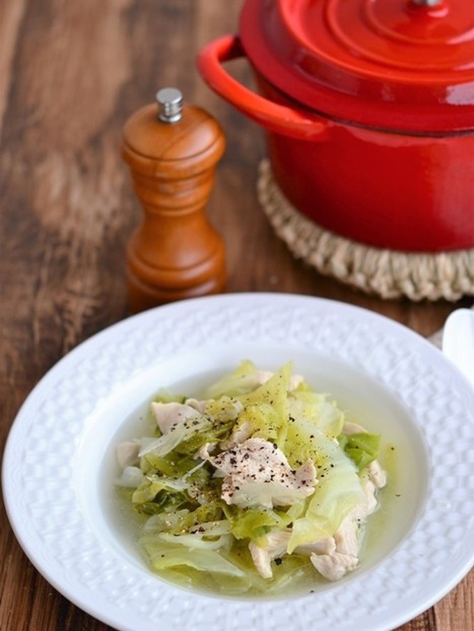 春キャベツと鶏むね肉の中華スープ煮