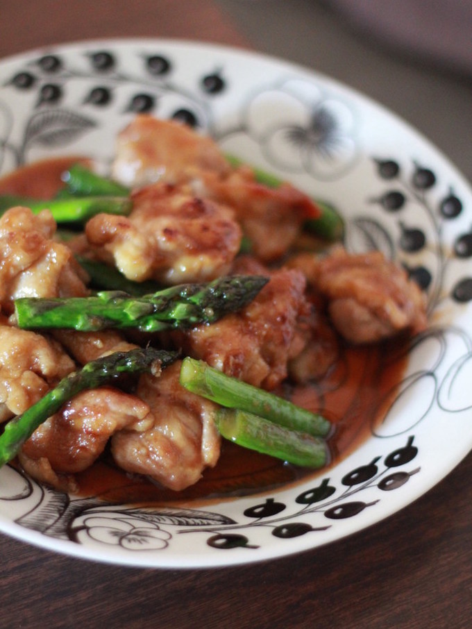 鶏もも肉とアスパラの照り焼き