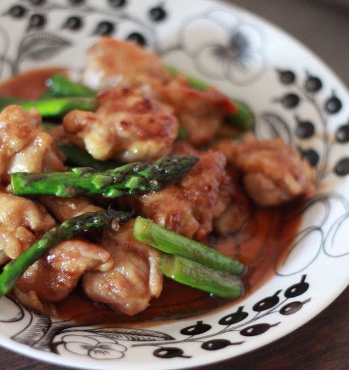 鶏もも肉とアスパラの照り焼き