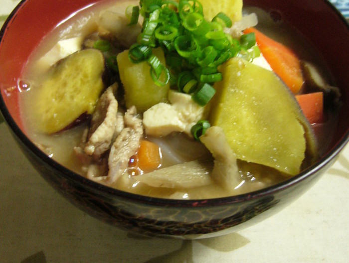 具沢山の味噌汁 さつま汁