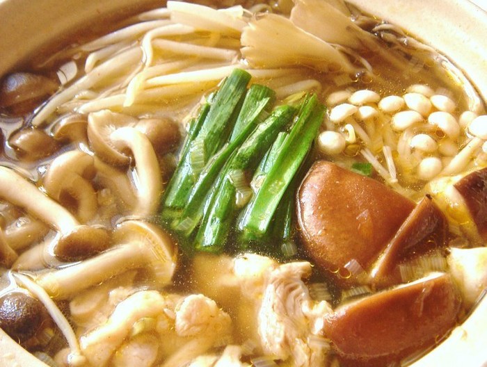 スープが美味しいきのこ鍋