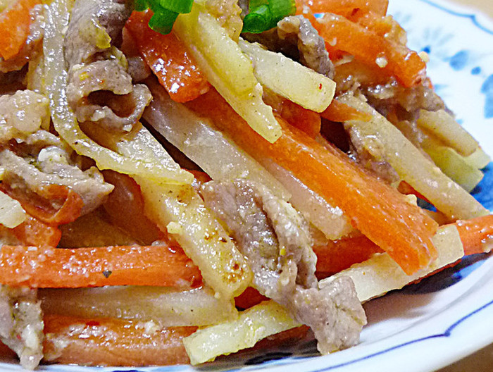 大根の皮で ピリ辛みそマヨ炒め