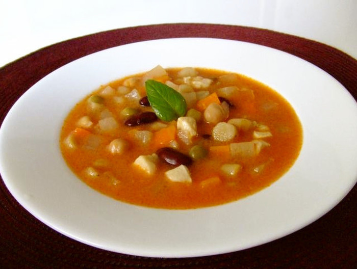 根菜とお豆のコロコロトマトミルクシチュー