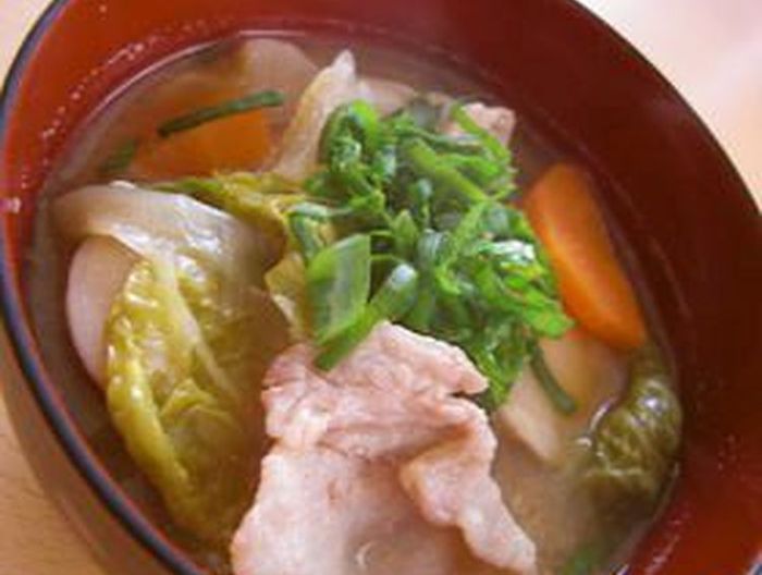 炒めてコク旨豚汁