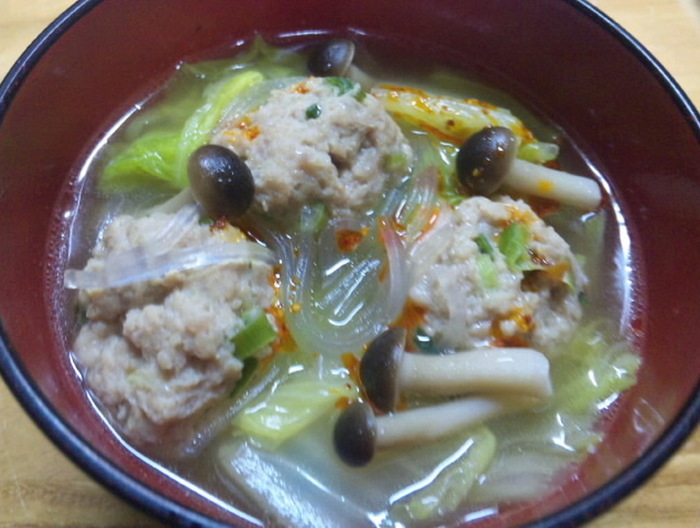 ふっくら肉団子と白菜のスープ
