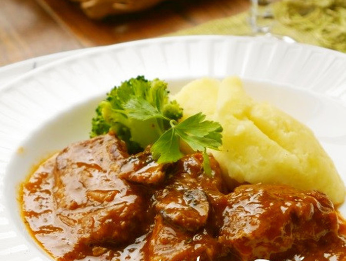 牛すね肉のビール煮込み