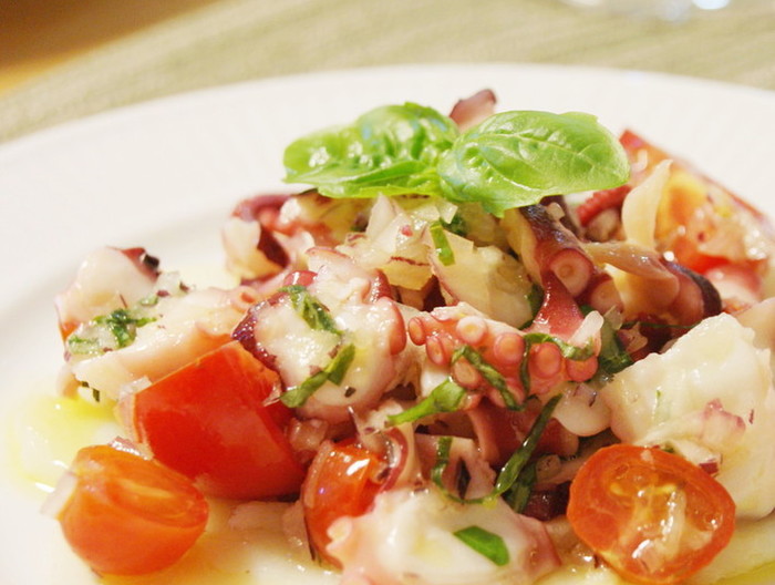 たことじゃがいものバジル風味マリネ