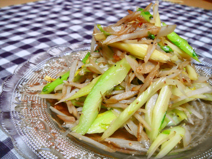セロリとごぼうの塩きんぴら