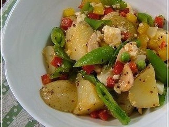 新じゃが　とろとろ卵のサラダ