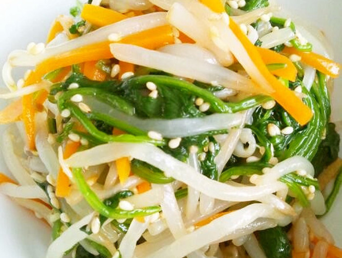 もやしと人参とほうれん草の簡単ナムル