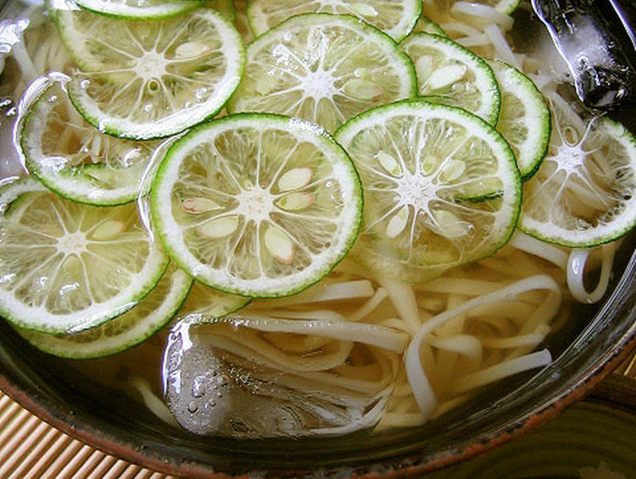 さっぱり爽やか すだちの冷やしうどん
