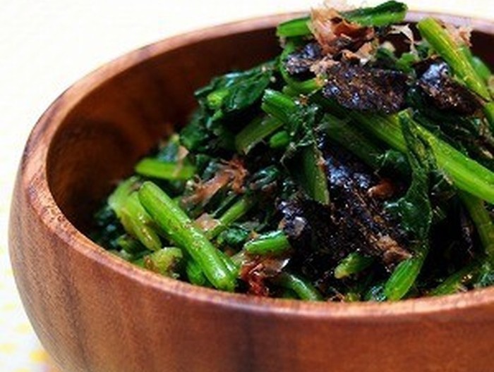 海苔の風味香る ほうれん草のおひたし