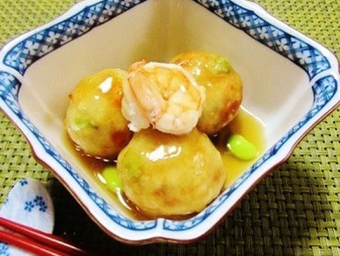 海老と枝豆入り餡かけ里芋団子