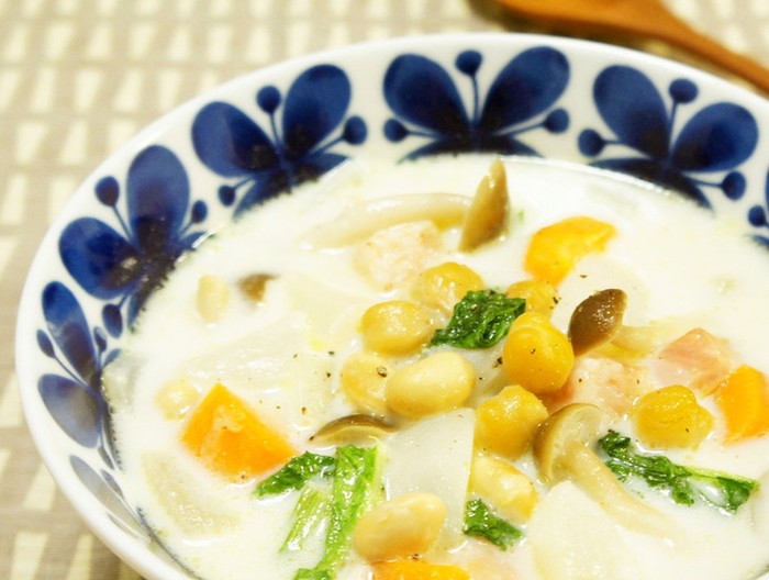 かぶの味噌ミルクスープ