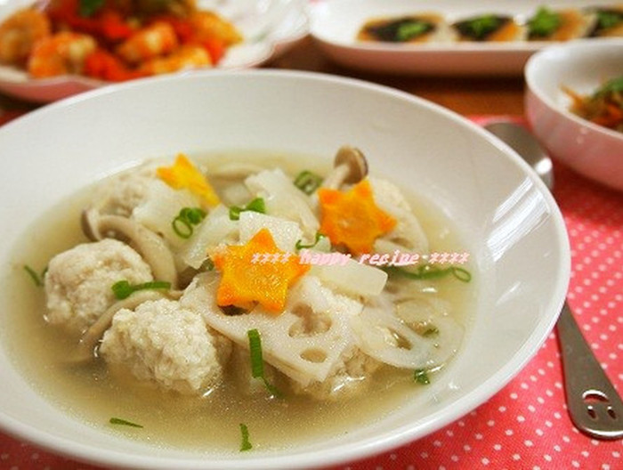 ふわふわ鶏だんごのスープ