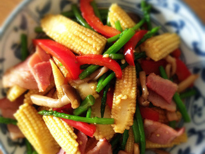 カラフル 簡単野菜にんにくバター醤油炒め