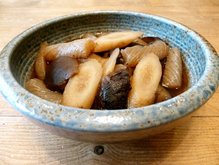 作り置きおかずに ねじり蒟蒻と牛蒡の煮物