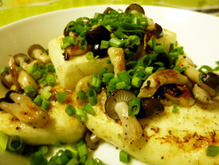 とってもおいしい 豆腐としめじの塩炒め