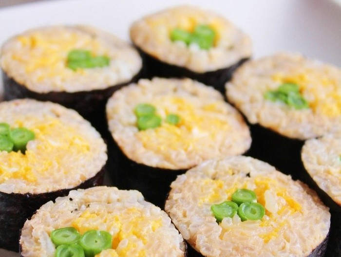 ツナそぼろごはんの３色巻き