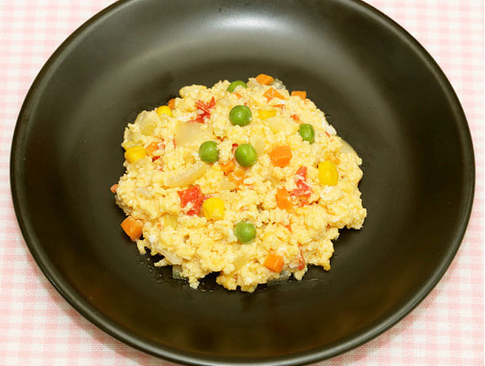 ベジタブル入りスクランブルエッグ