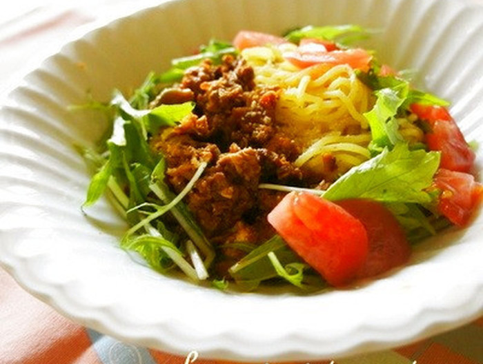 カレー風味のジャージャー麺