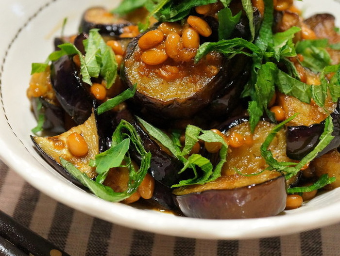 簡単 なすと納豆の生姜醤油炒め