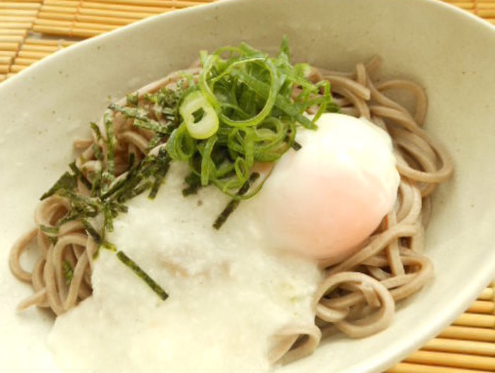 冷やし山かけ月見そば