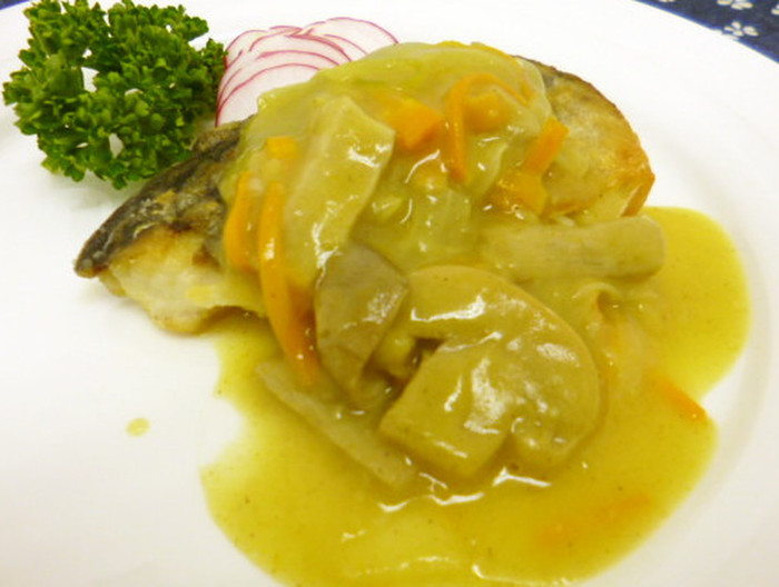 鯖のムニエルまろやかカレーソース