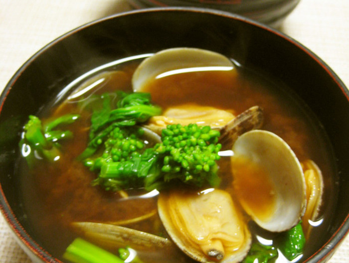 アサリと菜の花のお味噌汁