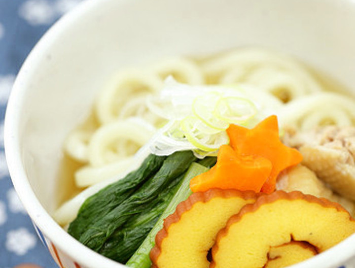 彩りキレイ かやくうどん