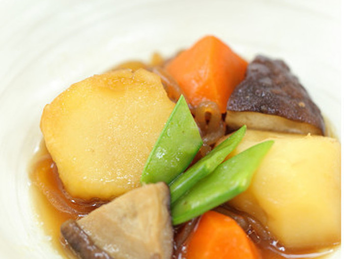 肉なしでも美味しい 肉じゃが風煮物