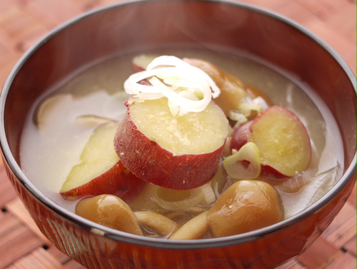 なめことさつま芋の味噌汁