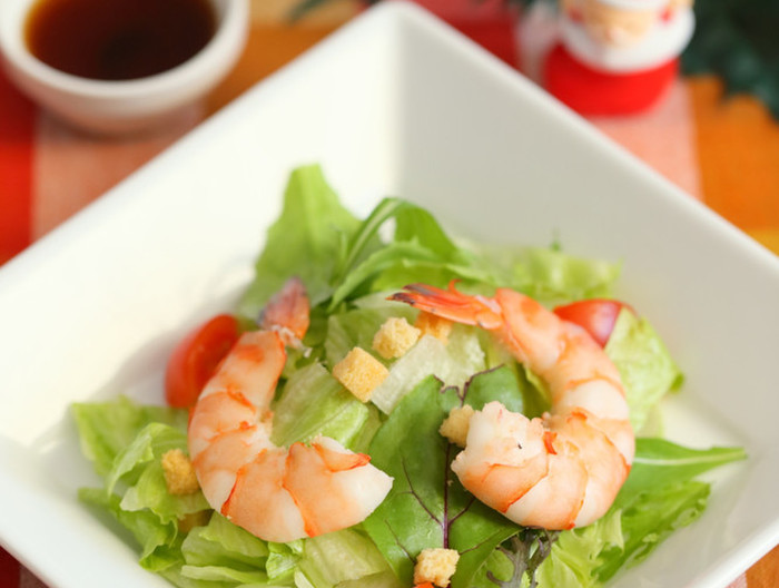 シュリンプ添えサラダ