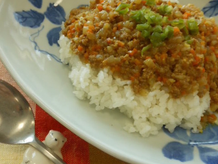 トマトがきいてるキーマカレー