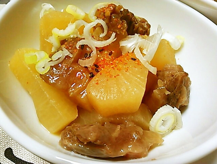 圧力鍋で簡単トロトロ 牛すじと大根煮込み