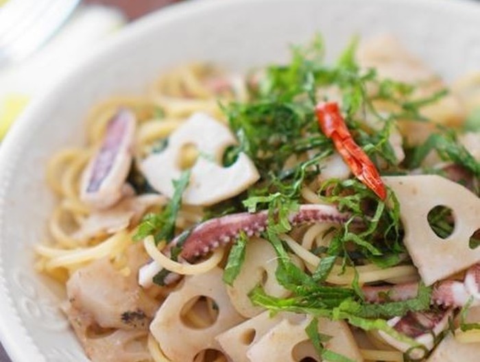 イカとれんこんのアンチョビパスタ