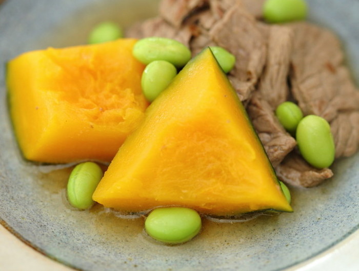 レンジも使用して時短！南瓜と牛肉の炒め煮