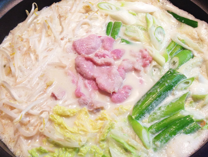 しょうがとにんにく入り 豆乳鍋