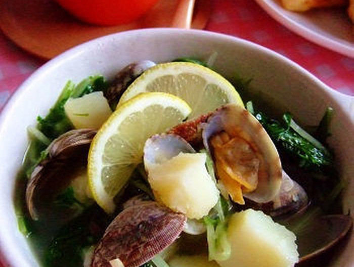 アサリと水菜とジャガイモのスープ