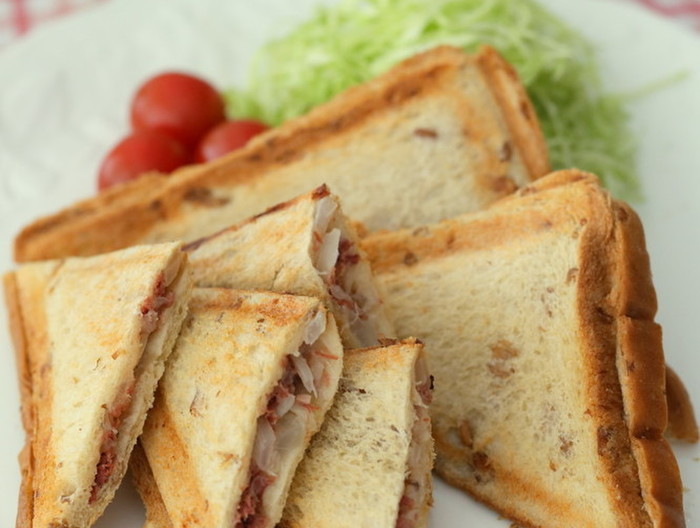 ささっと作れる2種のホットサンド