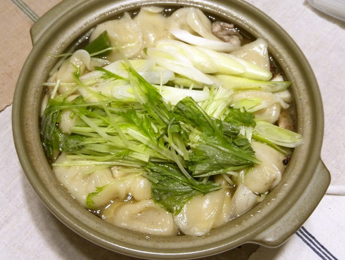 体ぽかぽかスパイシー 花椒の水餃子鍋