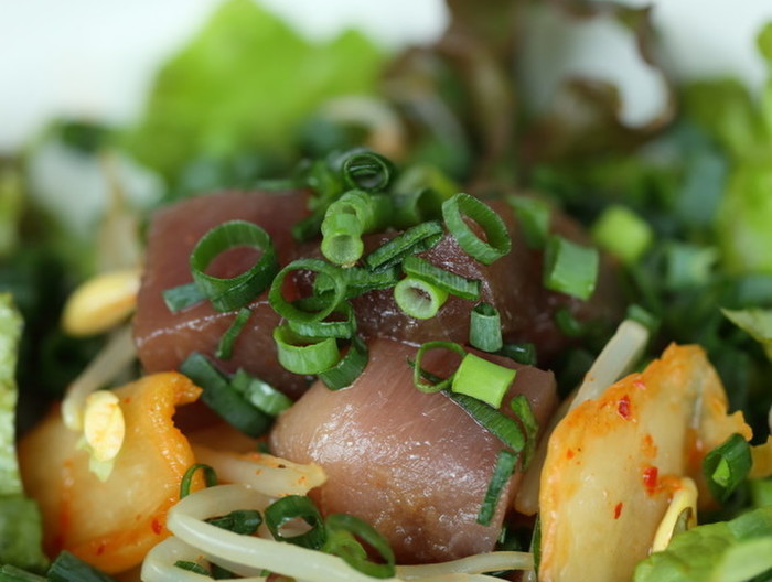 マグロと大豆もやしの韓国風サラダ