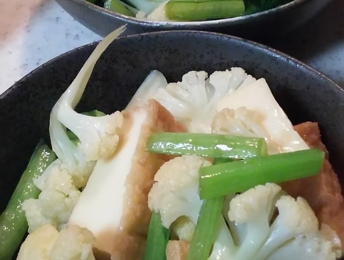 カリフラワーと小松菜煮浸し