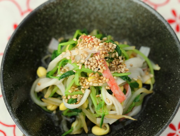 豆苗と大豆もやしのかに風味いりごま和え