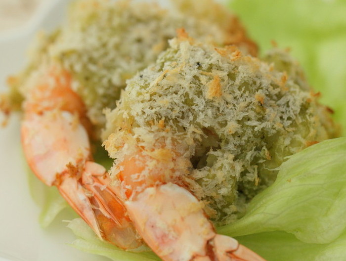 バジルマッシュポテトを衣に エビフライ風